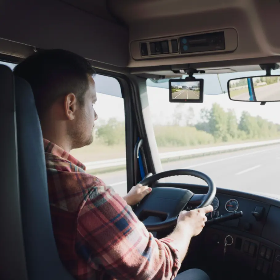 Dashcams for Car Carriers: Safeguarding High-Value Cargo on the Move